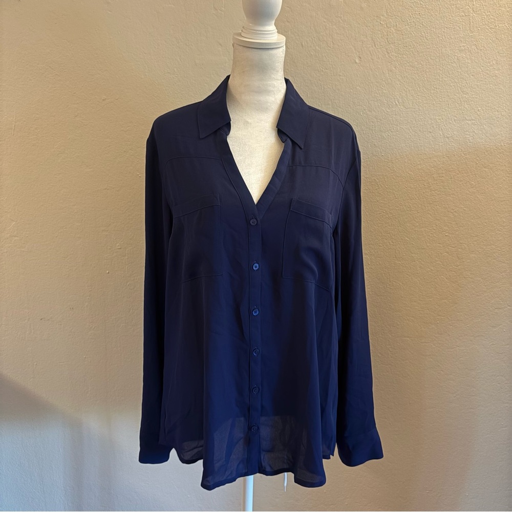 EXPRESS | Button Down